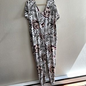 LulaRoe Xoe Jumpsuit - beige w floral pattern- Size L (LulaRoe) fits 14-18